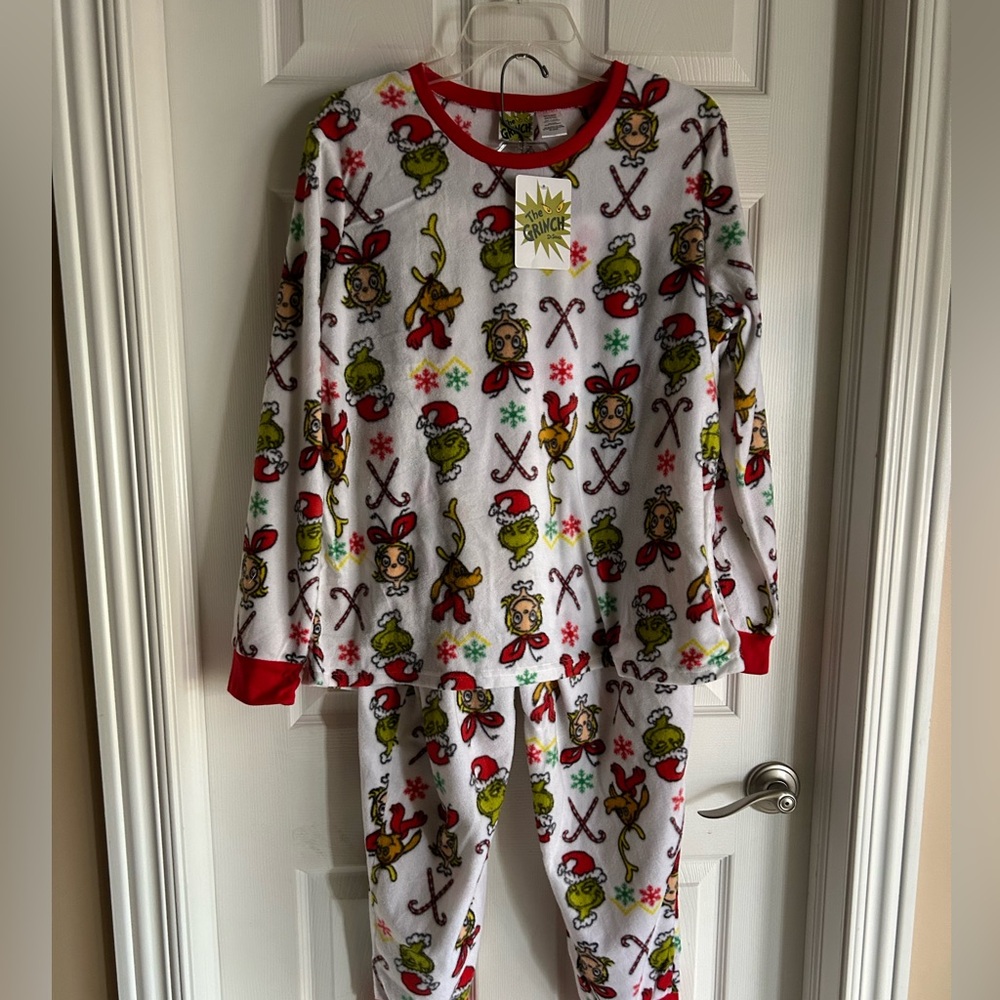 Grinch Fleece pajamas set